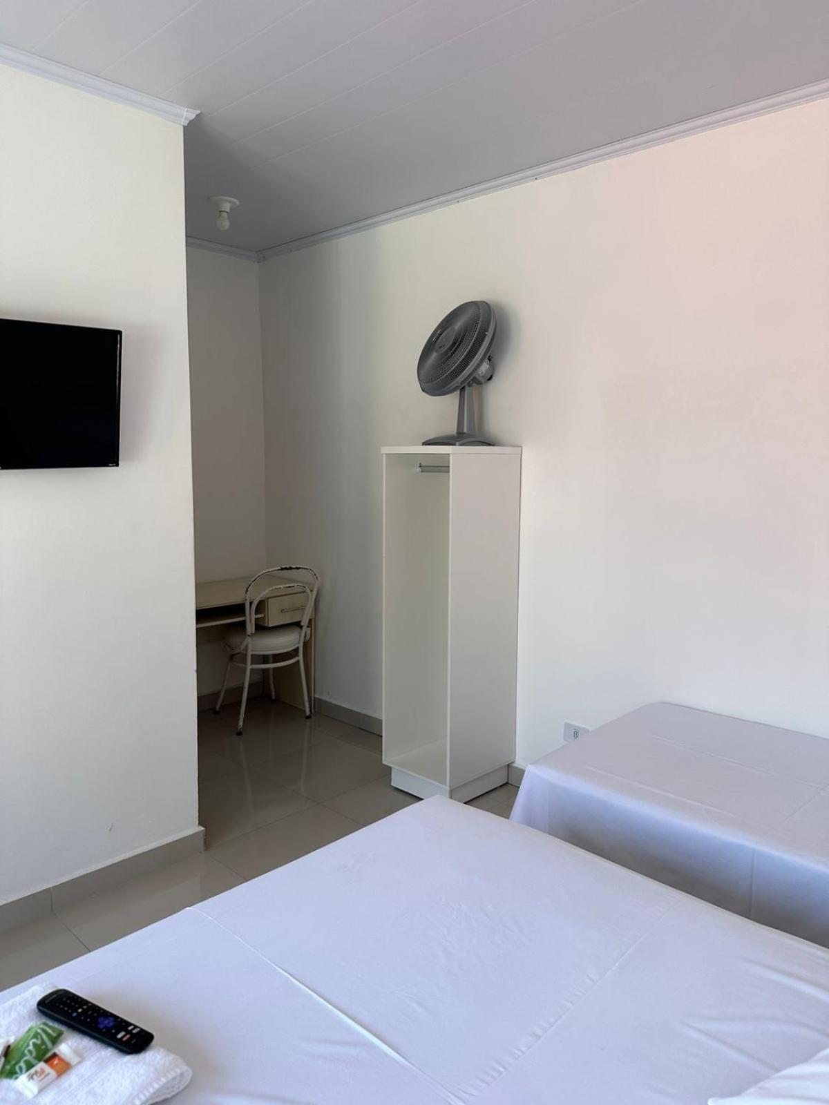 Hotel Rota Dos Tropeiros Castro Extérieur photo